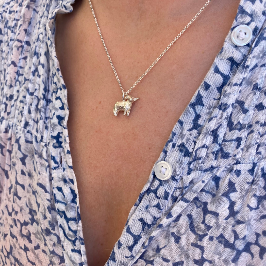 Highland Cow Necklace - Oliver Roberts Jewellery