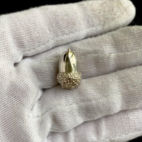 Acorn - Oliver Roberts Jewellery