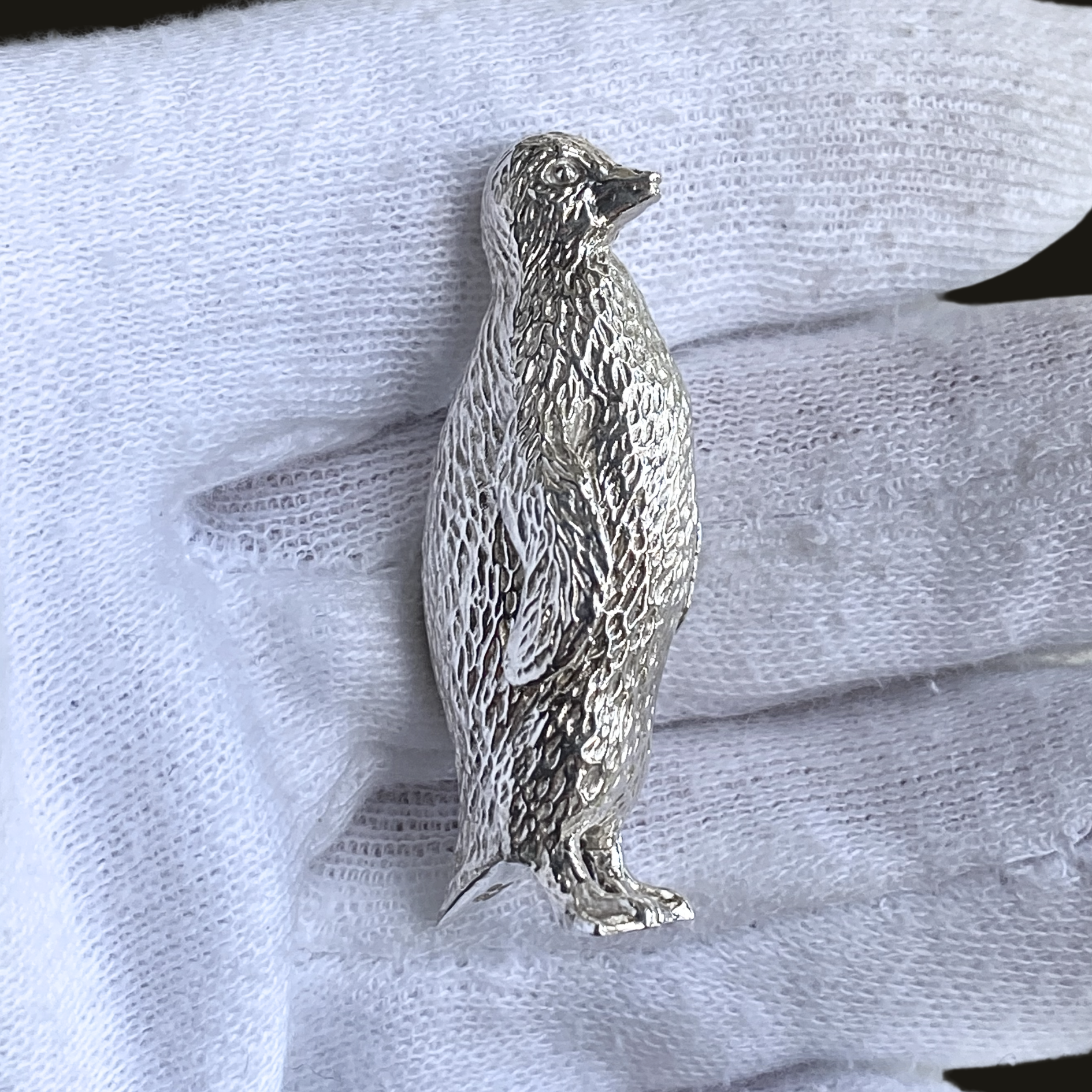 Penguin Sculpture - Oliver Roberts Jewellery