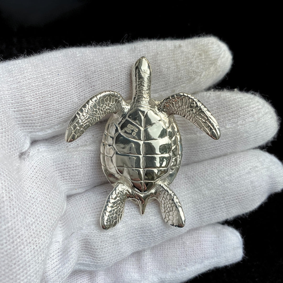 Sea Turtle Sculpture - Oliver Roberts Jewellery
