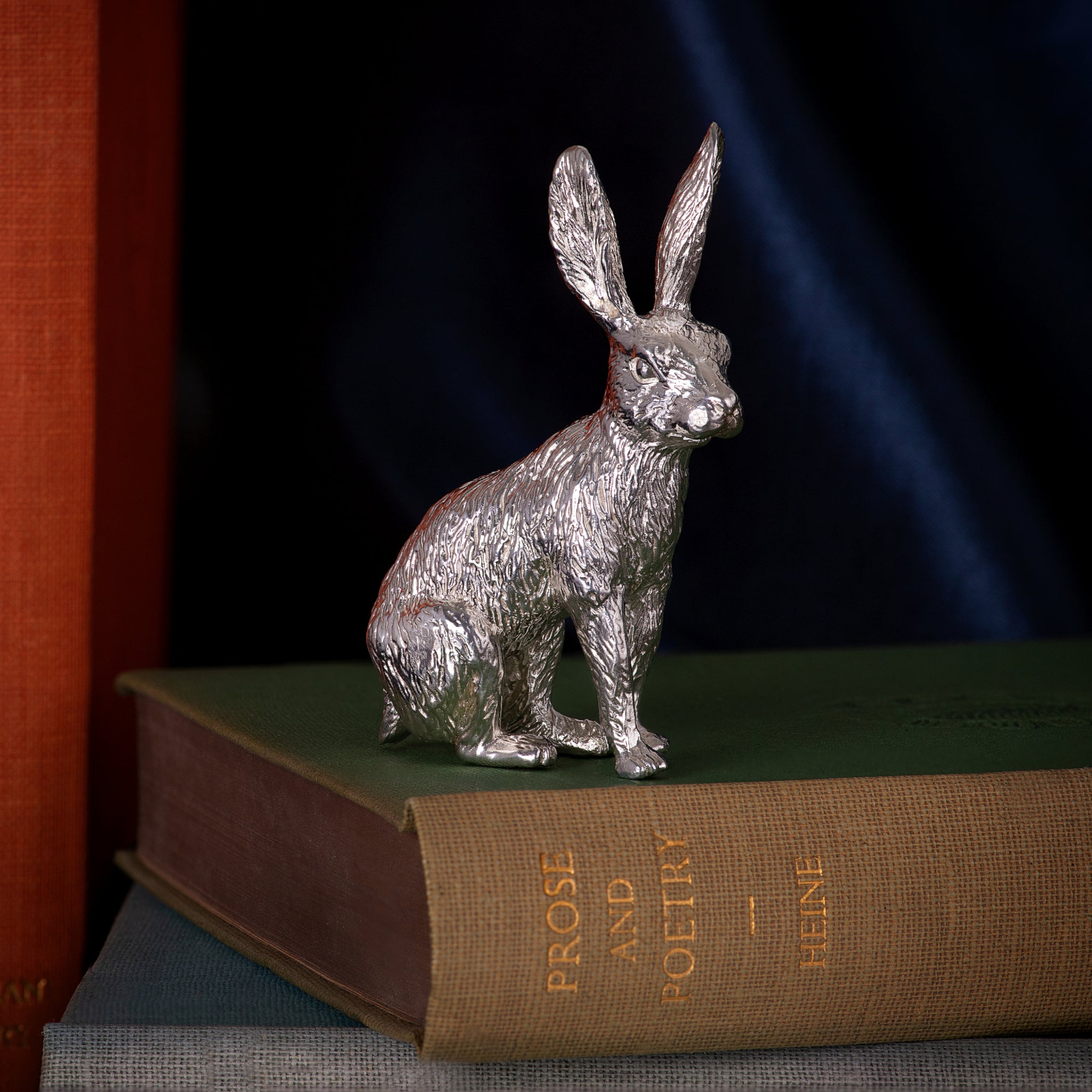 Hare Sculpture - Oliver Roberts Jewellery