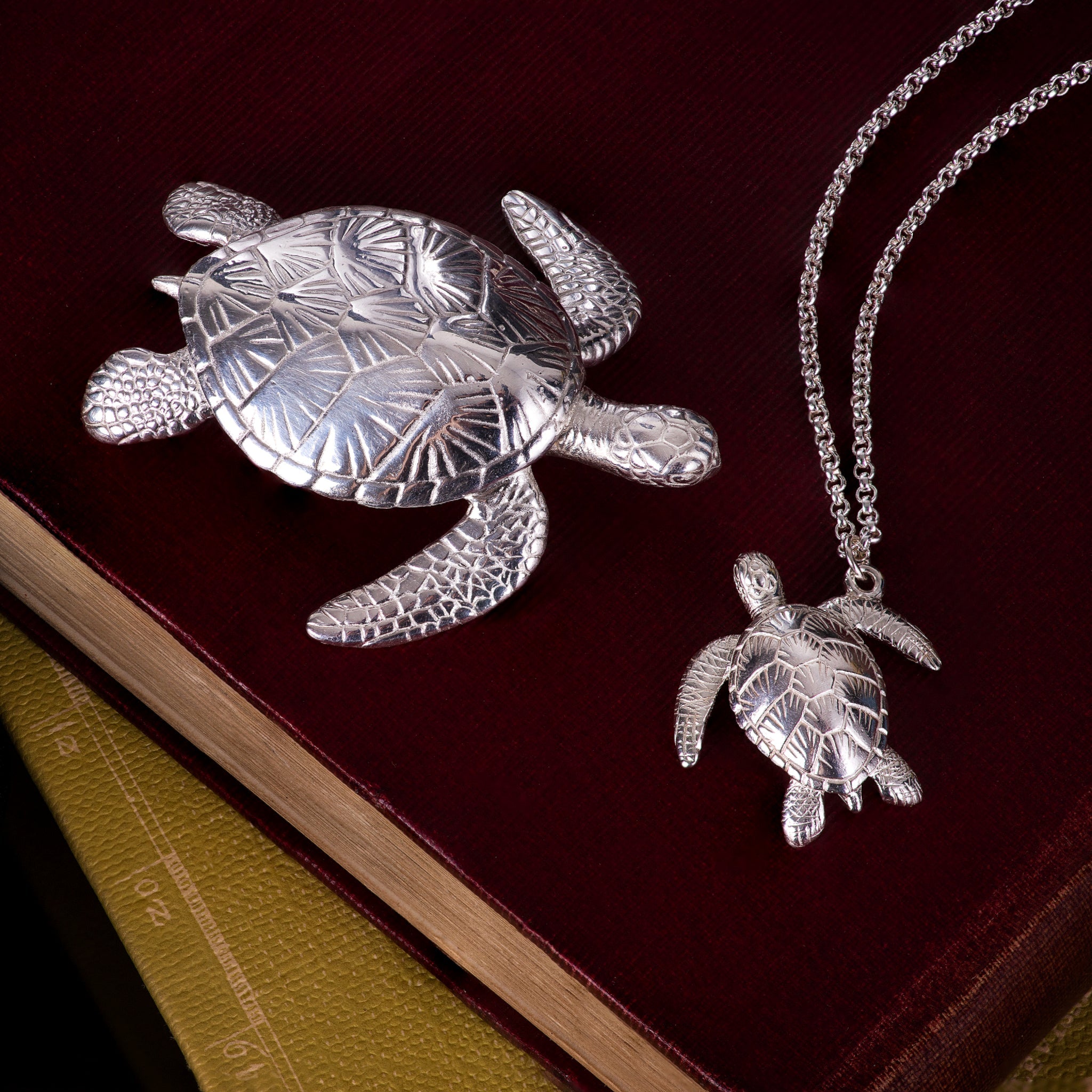 Sea Turtle Necklace - Oliver Roberts Jewellery